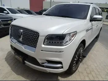 Lincoln Continental White 2019 For Sale in Qatar