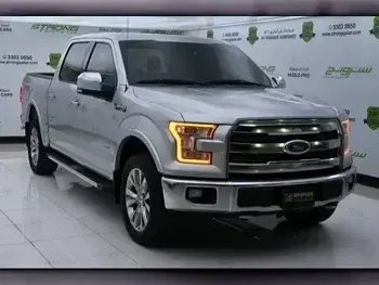 Ford F 150 LARIAT Silver 2016 For Sale in Qatar