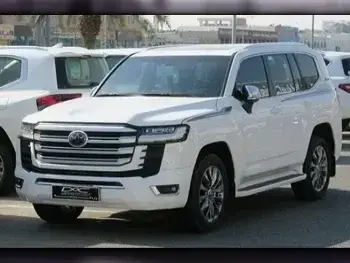 Toyota Land Cruiser VXR Twin Turbo White 2022 For Sale in Qatar