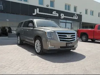 Cadillac Escalade Bronze 2018 For Sale in Qatar