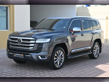 Toyota Land Cruiser VXR Twin Turbo Gray 2023 For Sale in Qatar