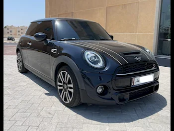 Mini Cooper S Black 2021 For Sale in Qatar